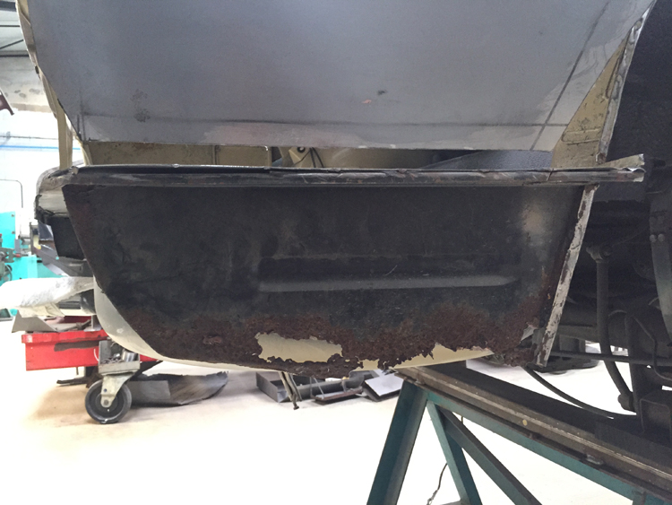 restauration alfa romeo 2000 coupe bertone 13