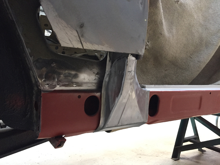 restauration alfa romeo 2000 coupe bertone 17