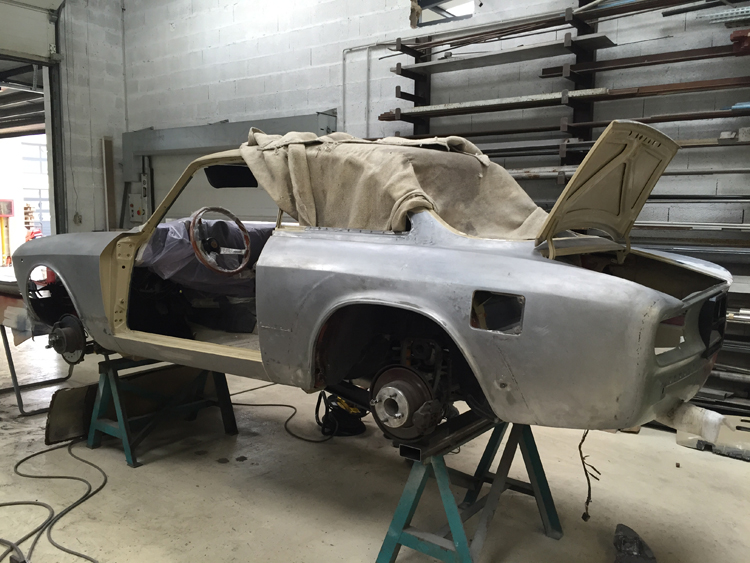 restauration alfa romeo 2000 coupe bertone 21