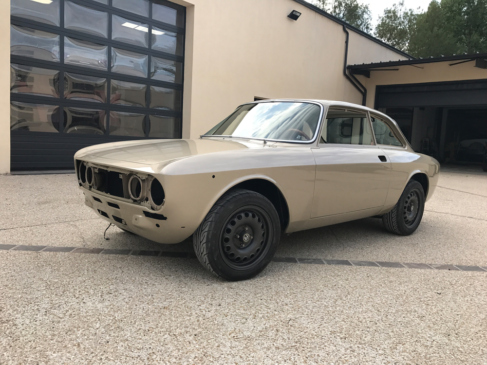 restauration alfa romeo 2000 coupe bertone 35