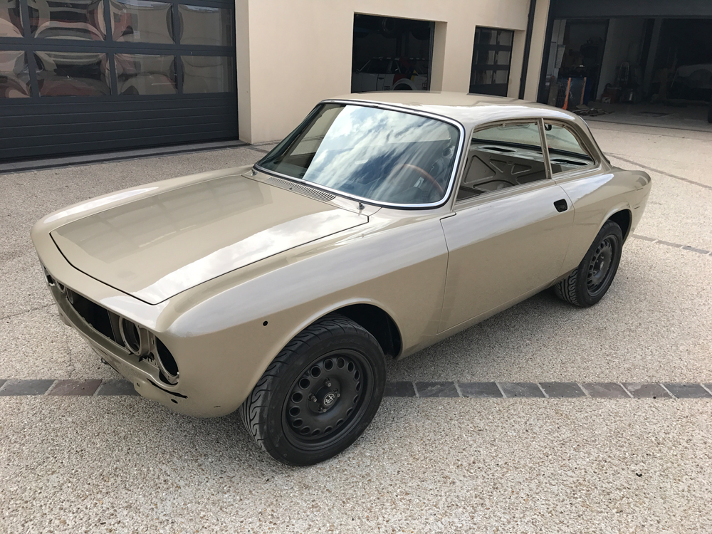 restauration alfa romeo 2000 coupe bertone 36
