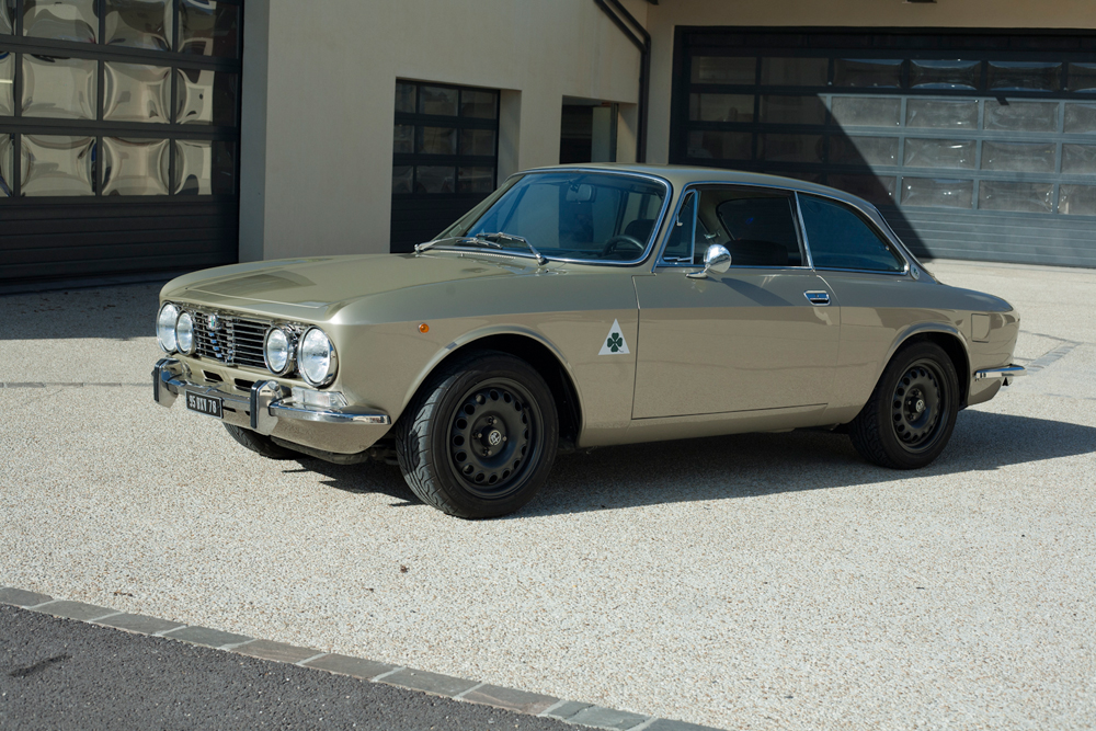 restauration alfa romeo 2000 coupe bertone 38