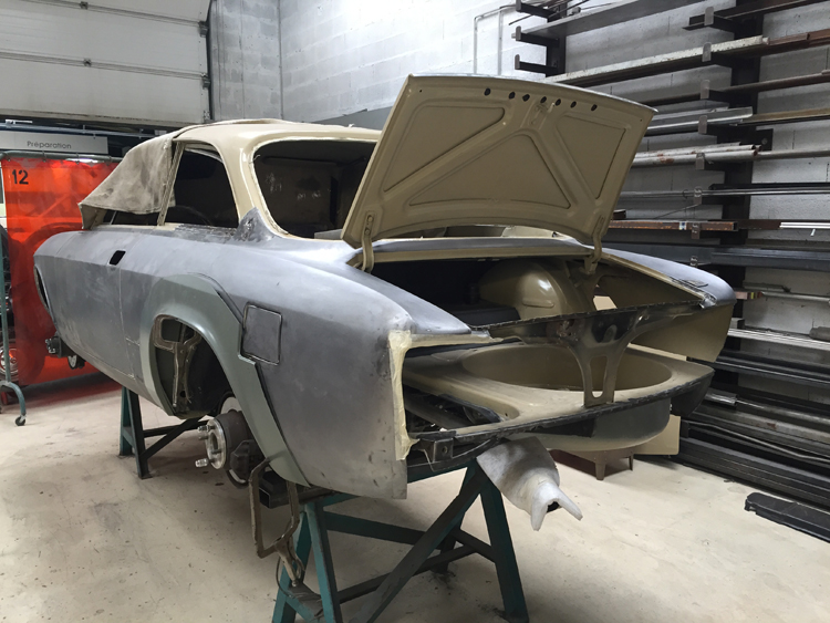 restauration alfa romeo 2000 coupe bertone 9