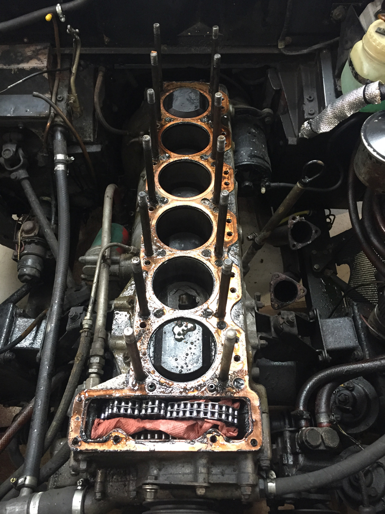restauration aston martin dbs 1970 1