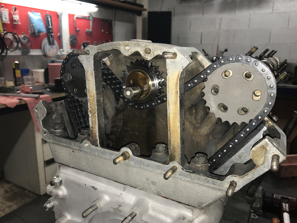 restauration aston martin dbs 1970 23