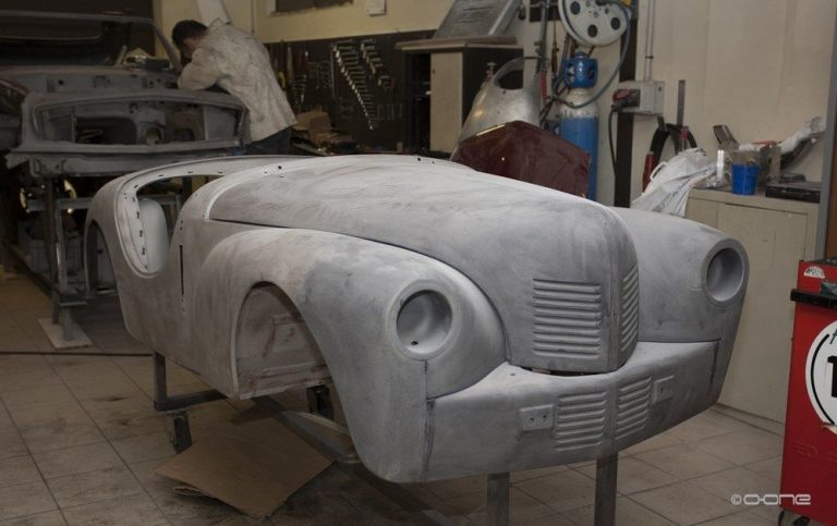 Chausson CHS aubergine restaurée par O-ONE, prototype unique de 1946, photographie 33 sur 107
