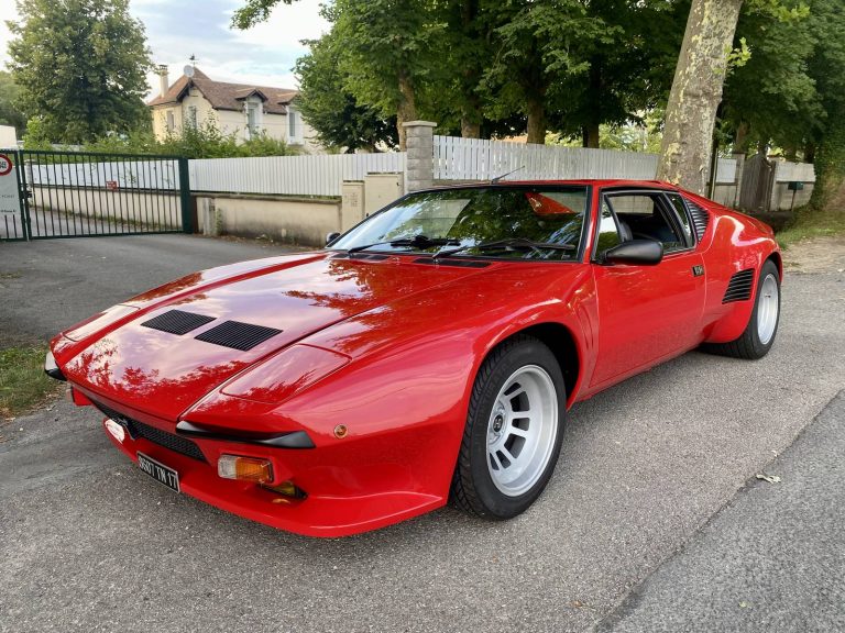 De Tomaso Pantera GT5-S rouge de 1989 restaurée par O-ONE, photographie 137 sur 155