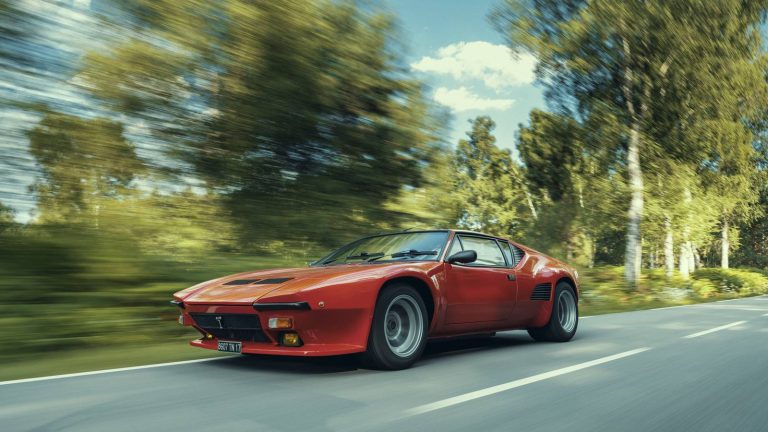 restauration De Tomaso Pantera GT5-S