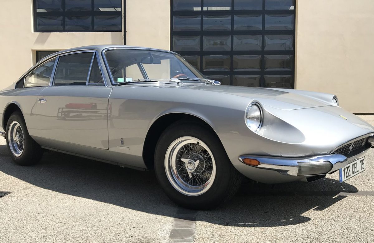 Restauration Ferrari 365 GT 2+2 par O-ONE