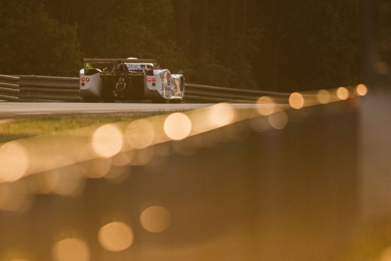 Lola T600 HU3 dans sa livrée des 24 Heures du Mans 1981, restaurée par O-ONE, photographie 30 sur 30