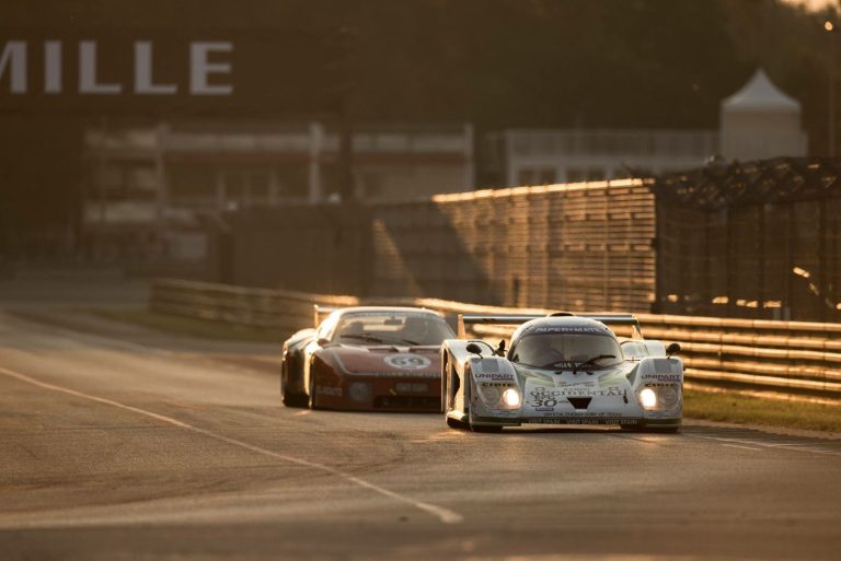 Lola T600 HU3 dans sa livrée des 24 Heures du Mans 1981, restaurée par O-ONE, photographie 28 sur 30