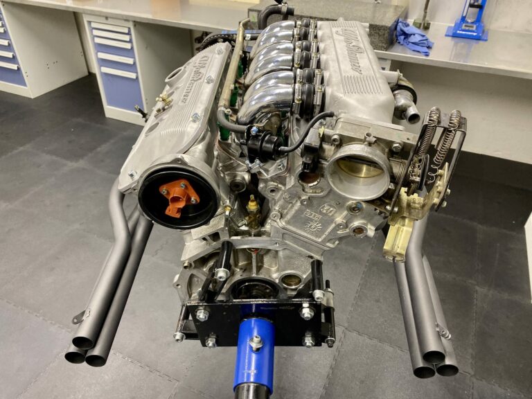 V6 Alfa Romeo de 3 litres de la Lucchini SP91 refait, vu de l’avant