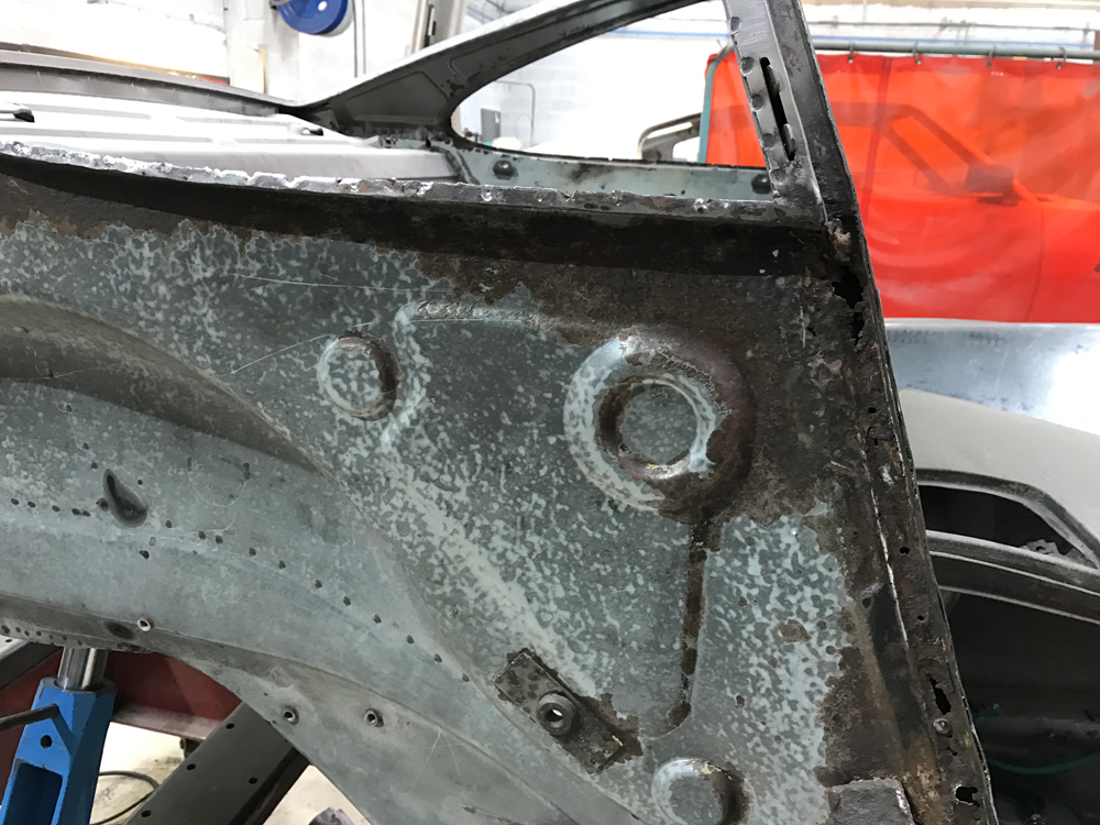 restauration porsche 911 st replica 14