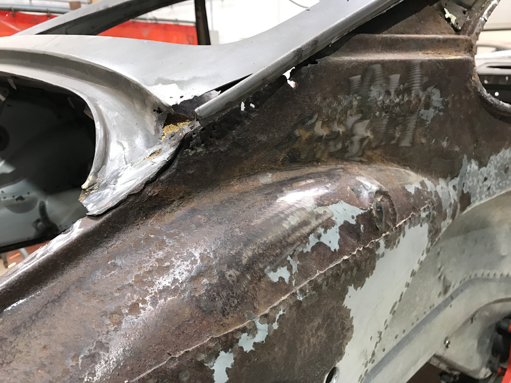 restauration porsche 911 st replica 15