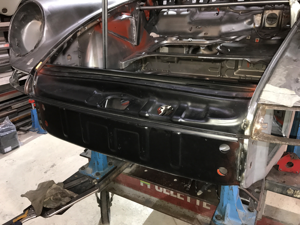 restauration porsche 911 st replica 21