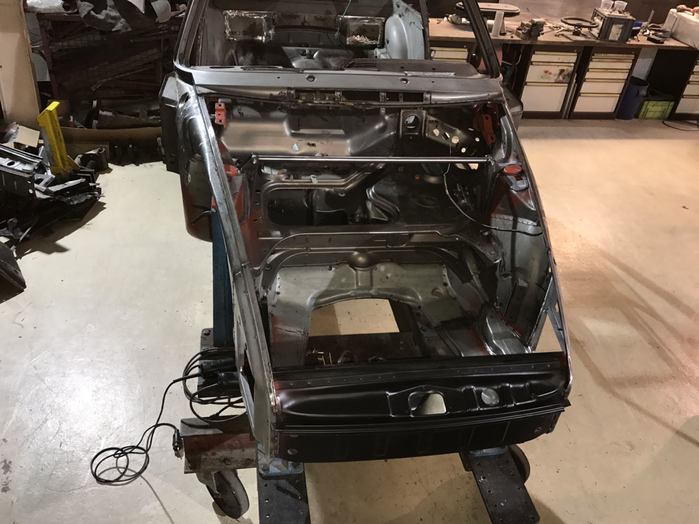 restauration porsche 911 st replica 23