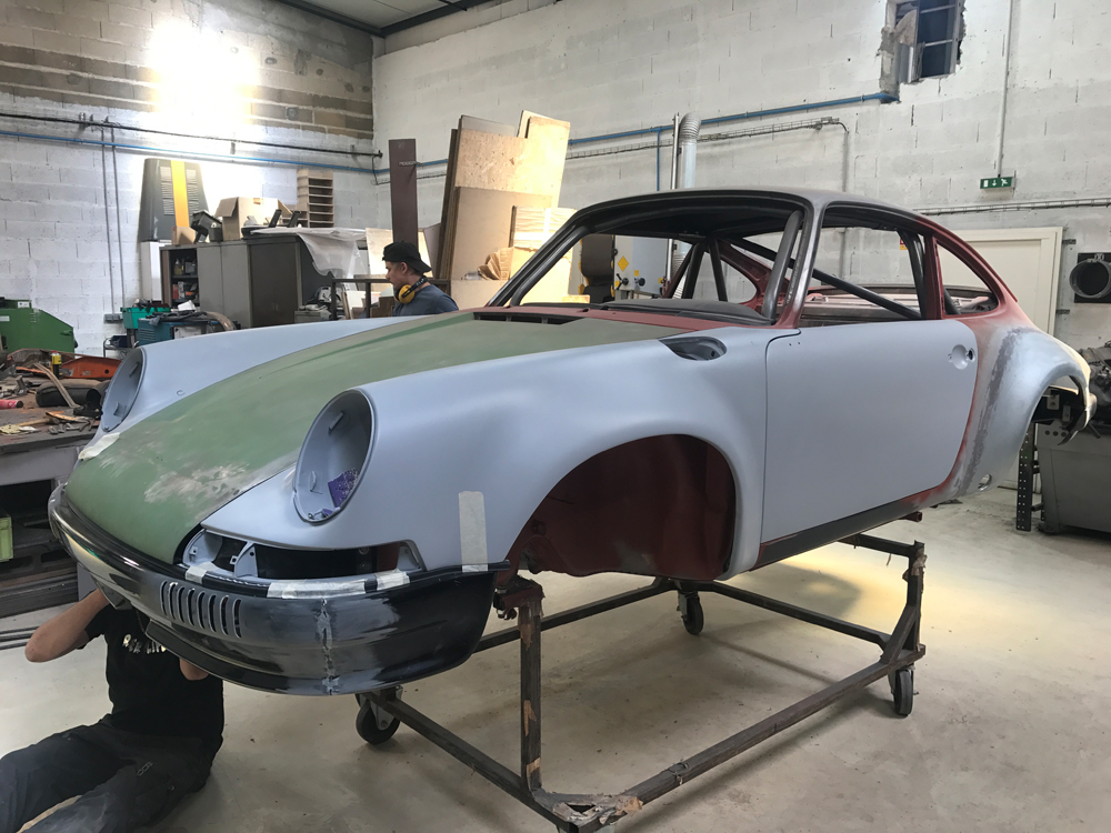 restauration porsche 911 st replica 82