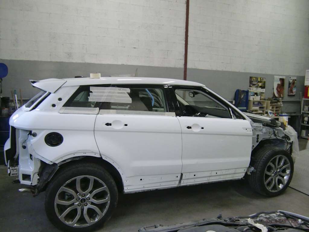 restauration range rover evoque 4