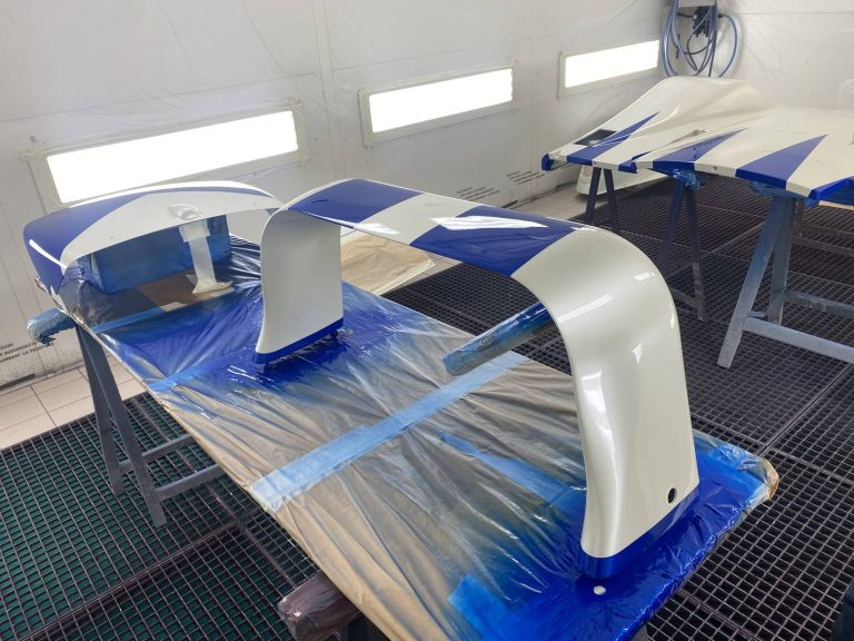 Reynard 2KQ LMP900 n° 74 bleu et blanc restaurée par O-ONE, photographie 31 sur 51