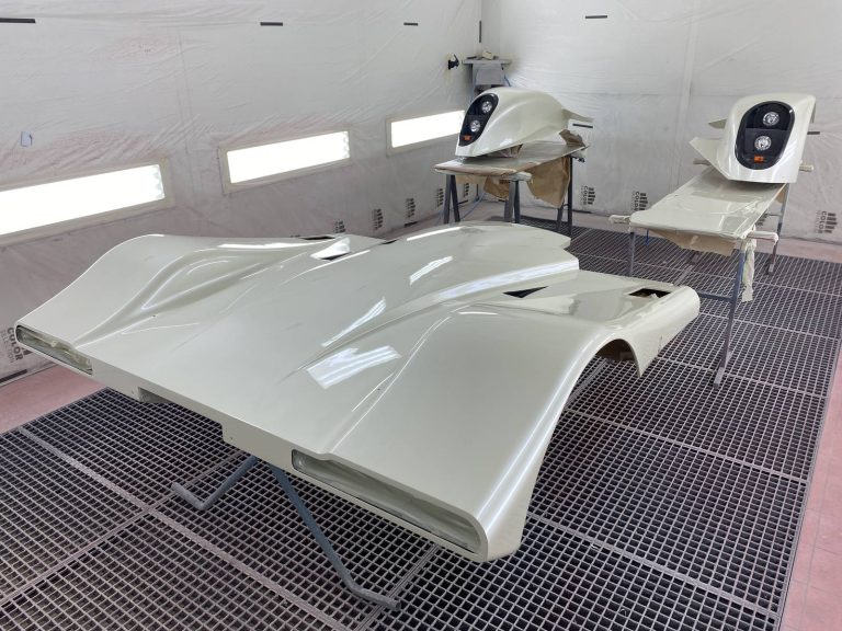 Reynard 2KQ LMP900 n° 74 bleu et blanc restaurée par O-ONE, photographie 33 sur 51