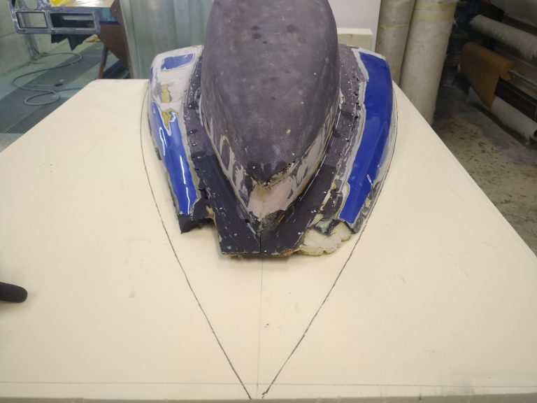 Élément de museau en composite de la Riley & Scott Mk III