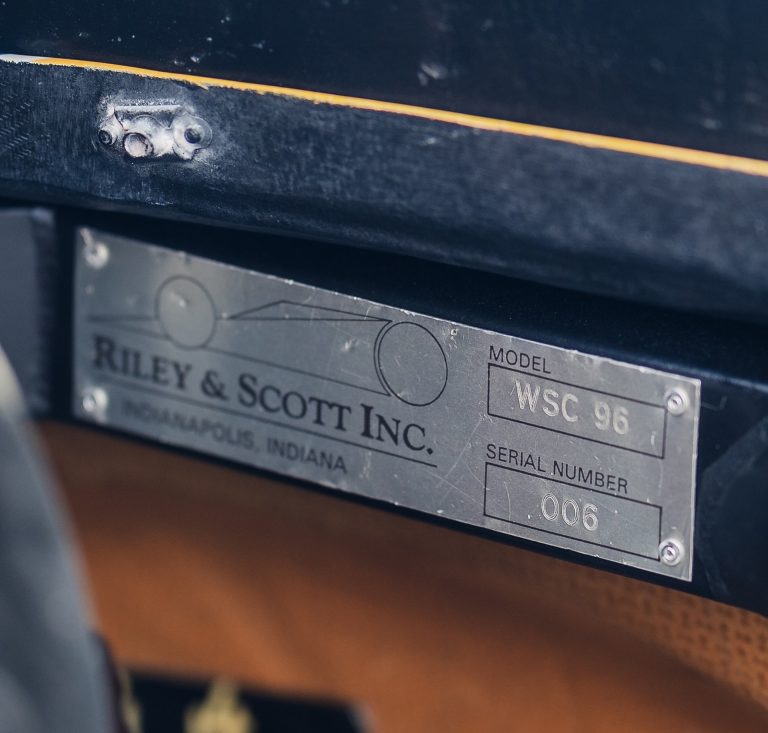 Plaque constructeur Riley & Scott Inc. du châssis #006