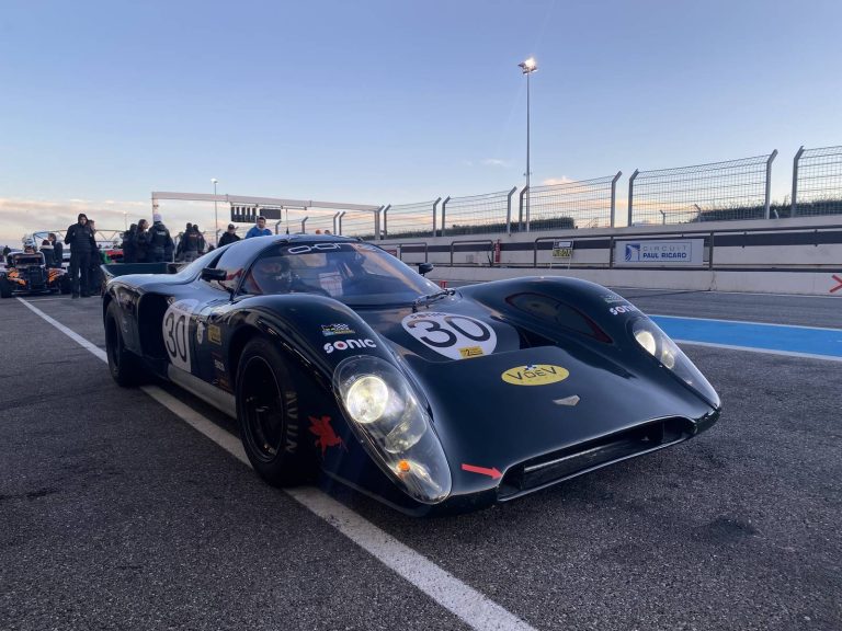 Chevron B16 verte, sport-prototype d’endurance en course historique, photographie 14 sur 18