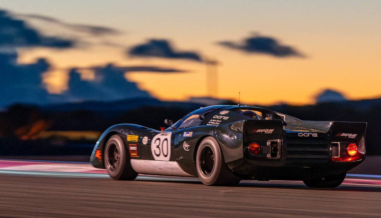 Chevron B16 BMW M10, prototype d'endurance suivi par O-ONE